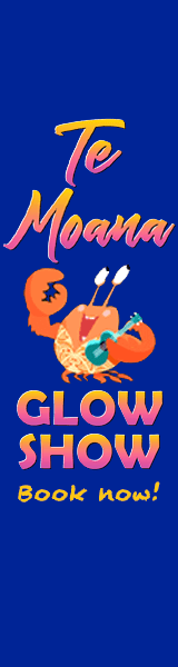 Vertical banner for 'Te Moana Glow Show' featuring a cartoon crab.